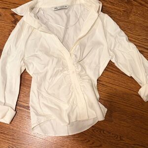 Zara Women's Cream Button-Down Shirt